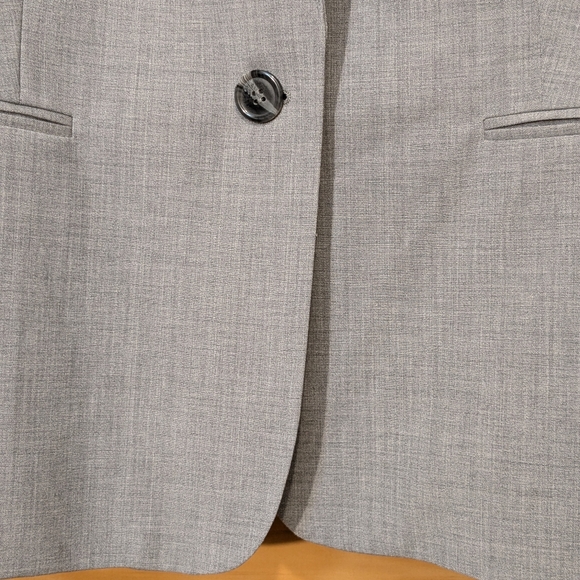 Talbots Women's Classic Gray Suit Jacket - Picture 3 of 13